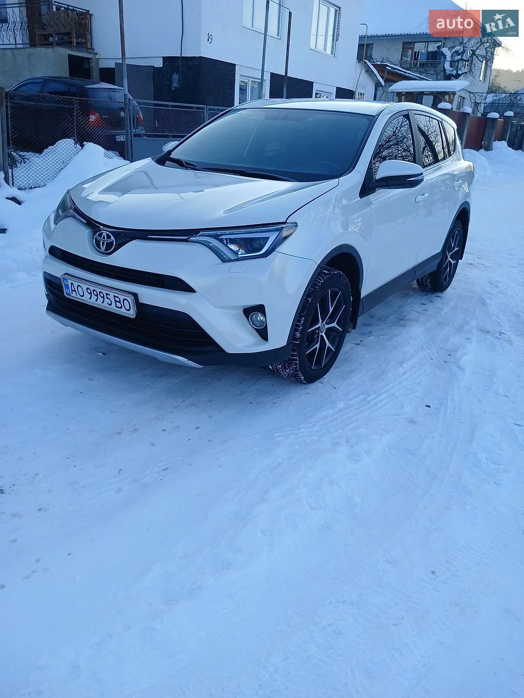 2017 Toyota RAV 4 - мініатюра 2