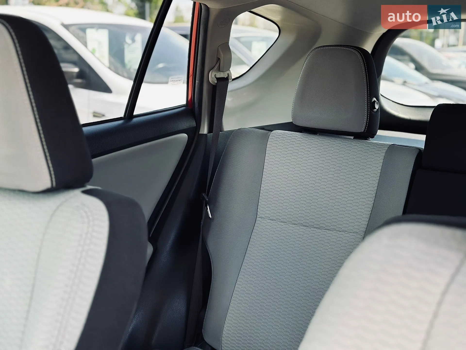 2016 Toyota RAV 4 - мініатюра 22