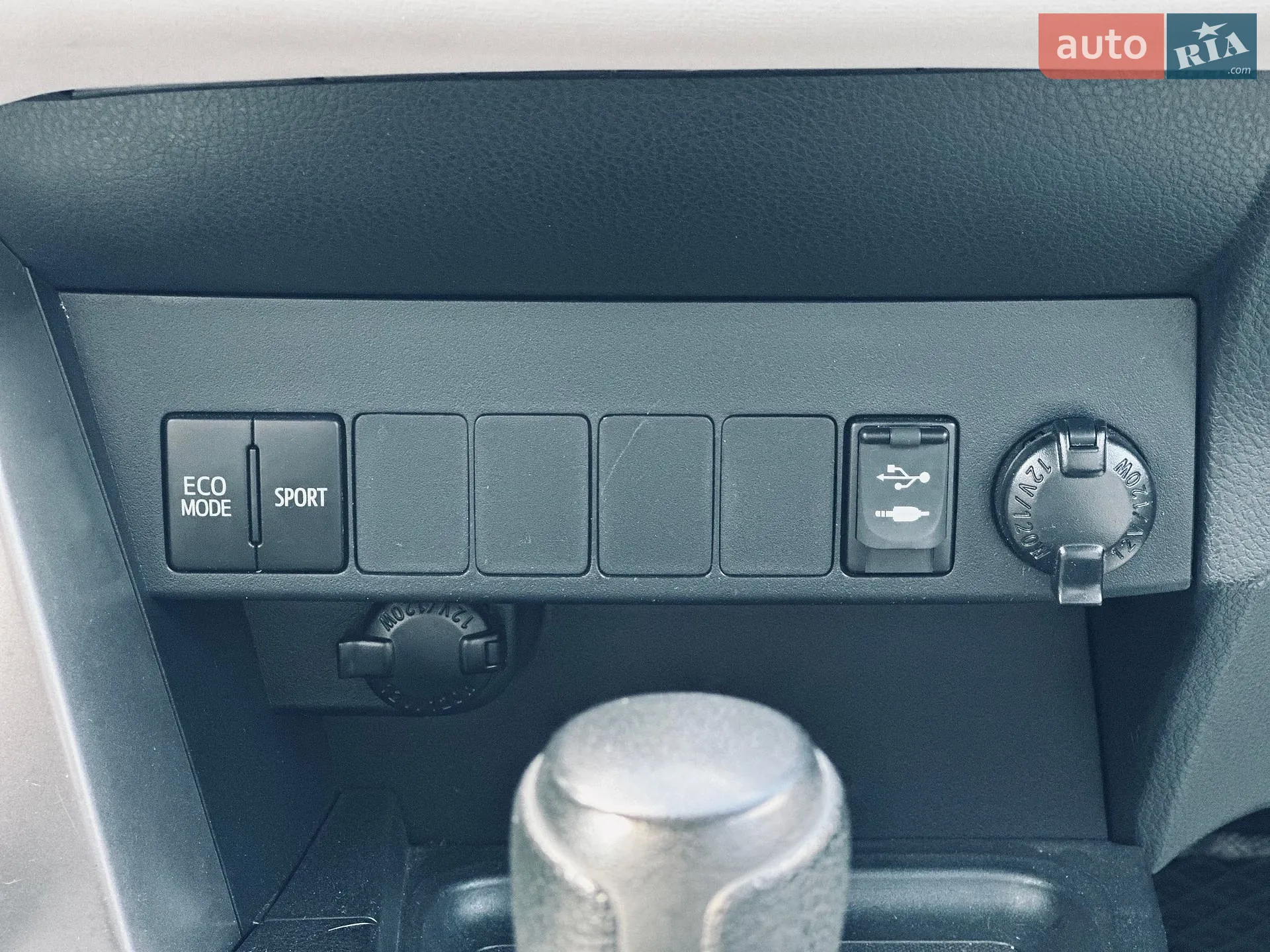 2016 Toyota RAV 4 - мініатюра 34