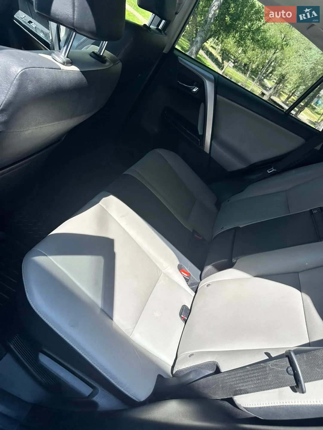 2017 Toyota RAV 4 - мініатюра 8