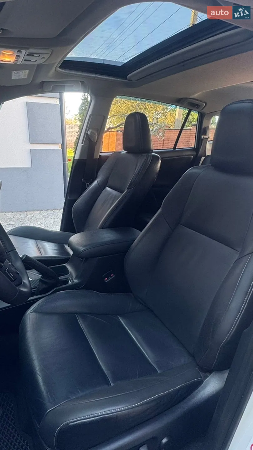 2013 Toyota RAV 4 - мініатюра 9