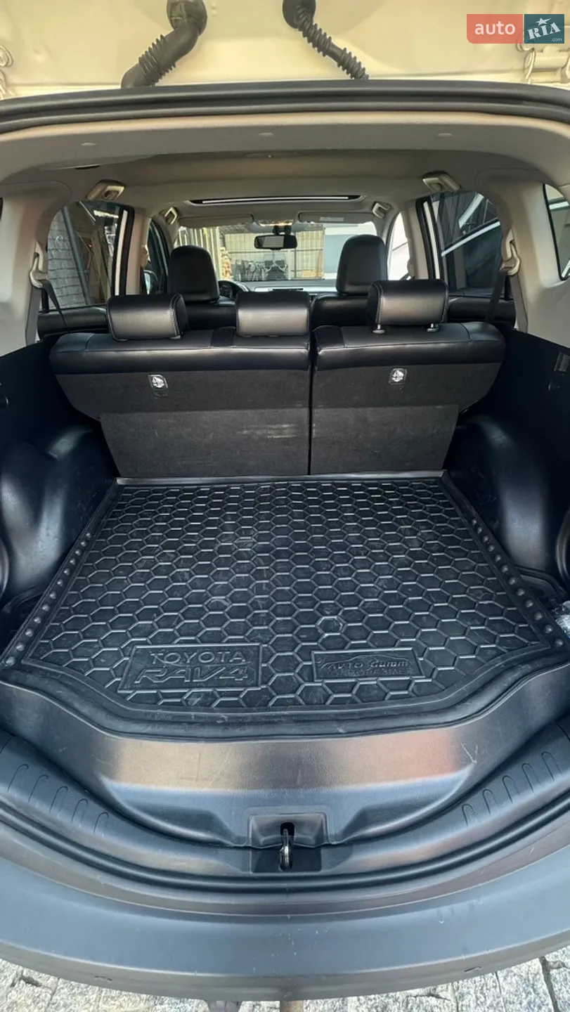 2013 Toyota RAV 4 - мініатюра 13