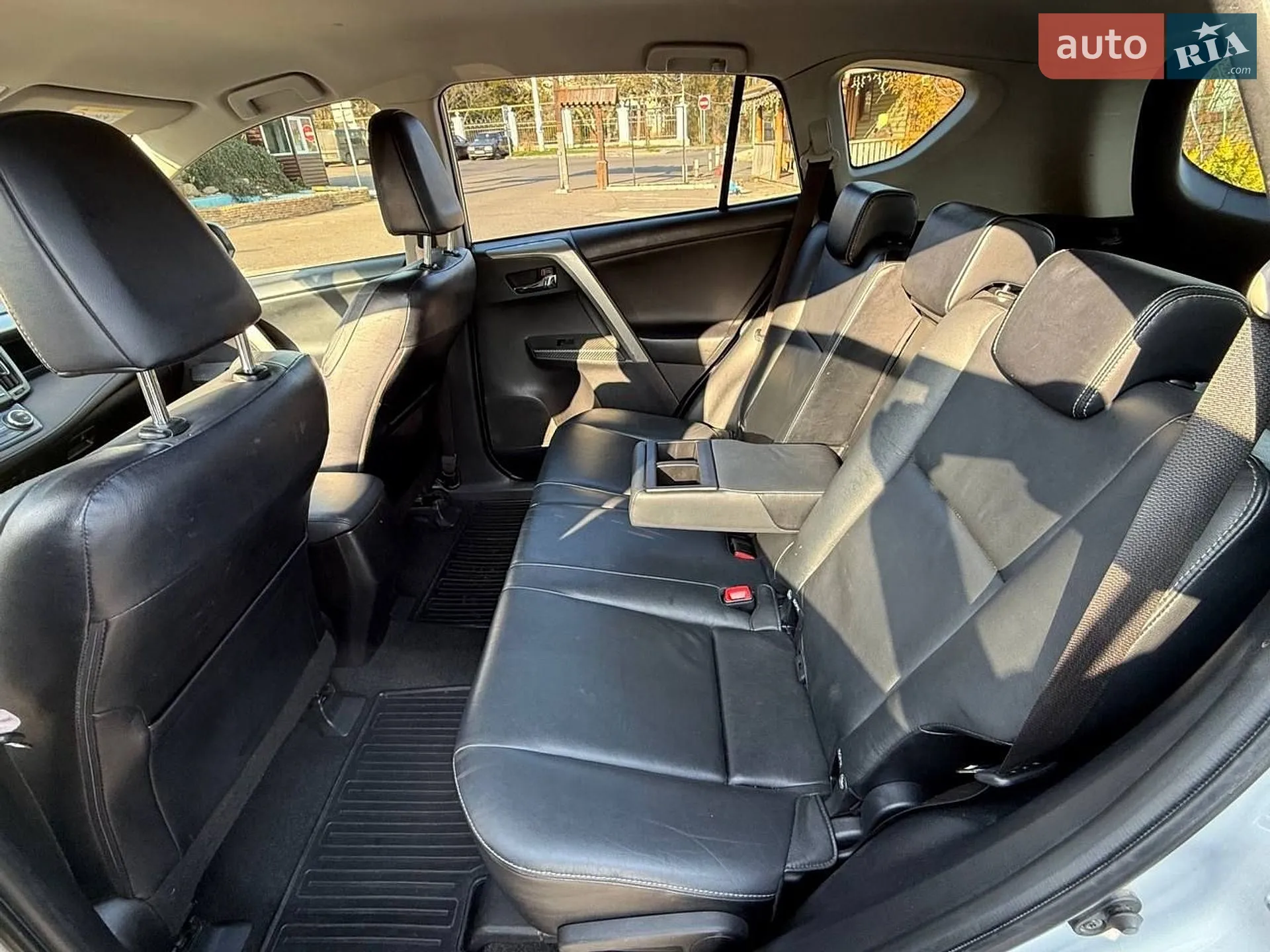 2014 Toyota RAV 4 - мініатюра 14