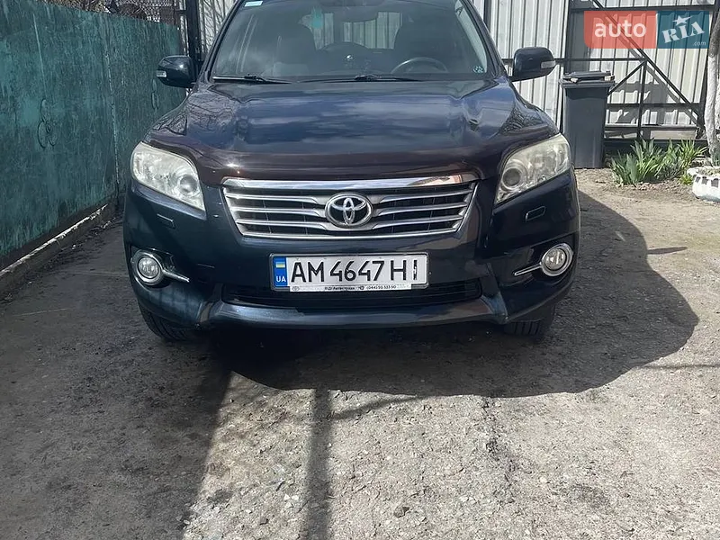 Toyota RAV4 2011