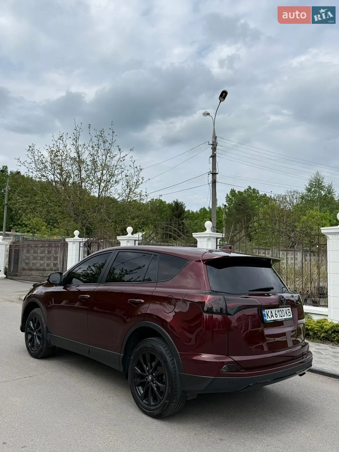 2017 Toyota RAV 4 - мініатюра 2