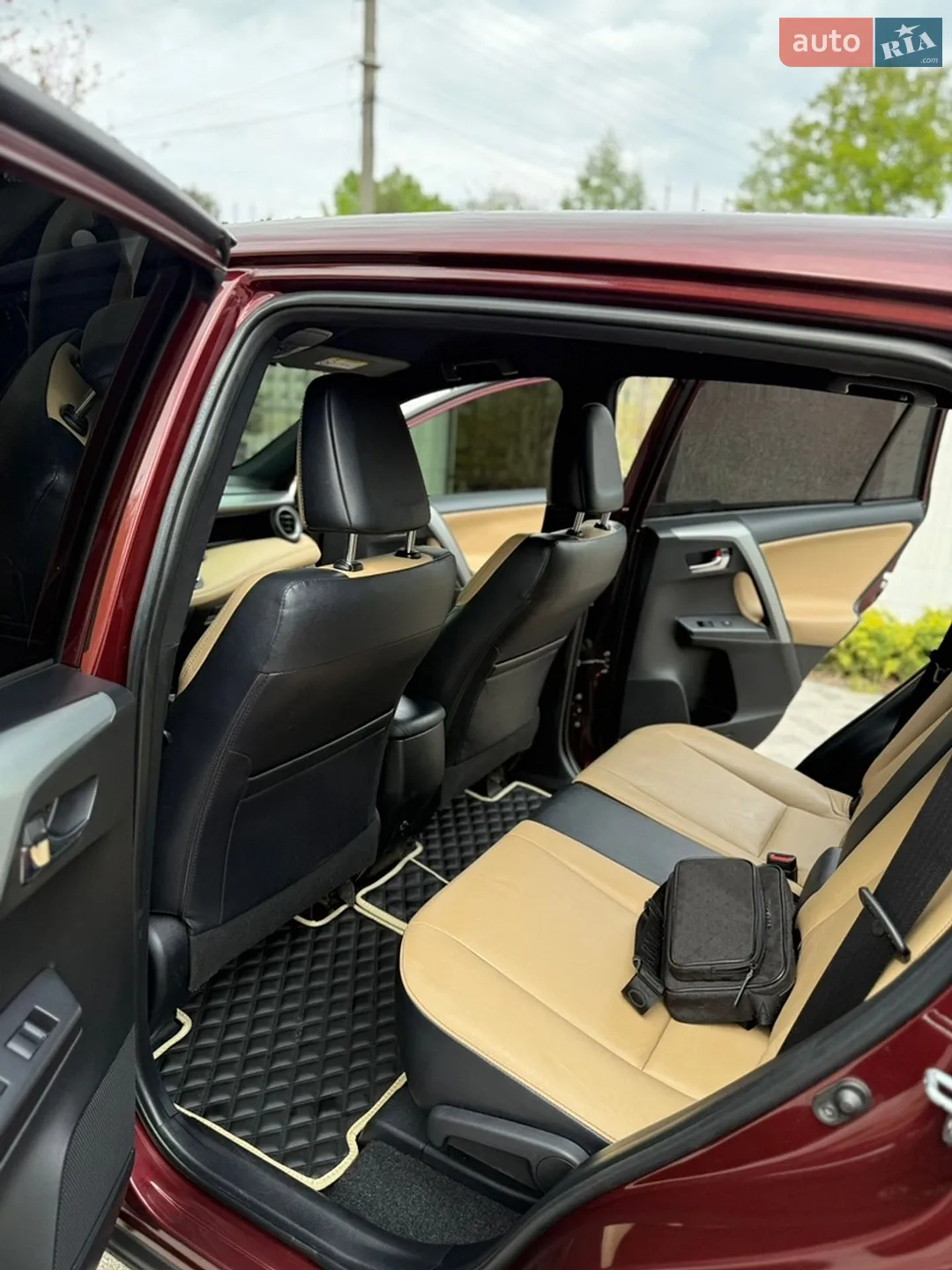2017 Toyota RAV 4 - мініатюра 12
