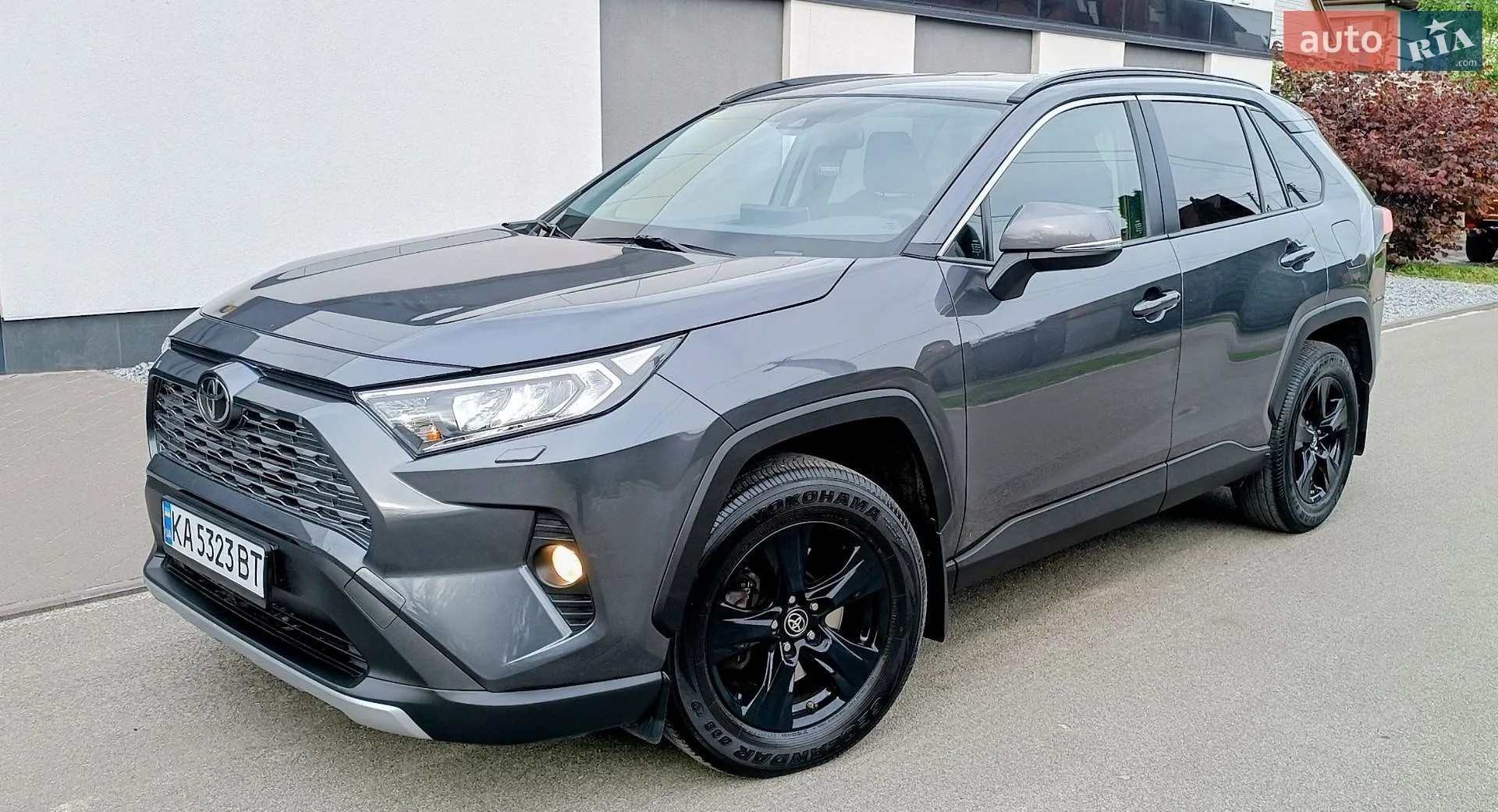 2020 Toyota RAV 4 - фото 1