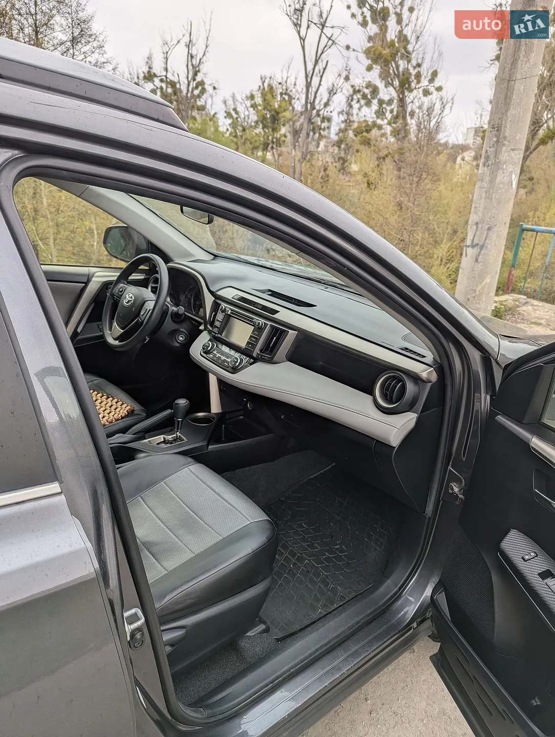 2014 Toyota RAV 4 - мініатюра 11