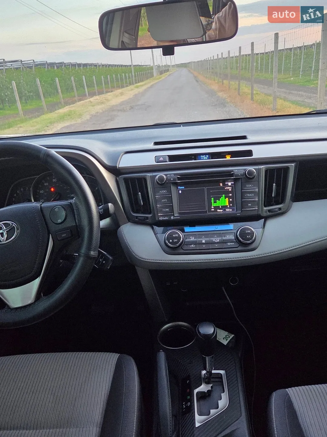 2015 Toyota RAV 4 - мініатюра 2