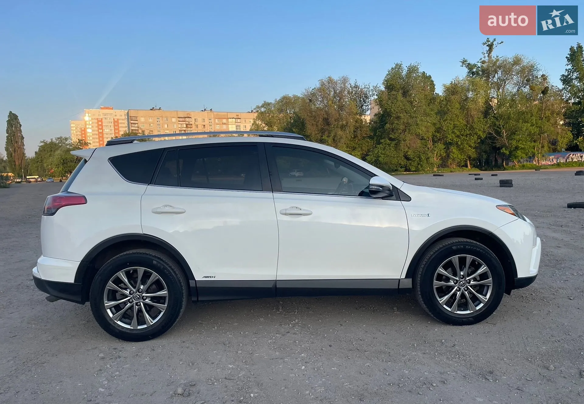 2016 Toyota RAV 4 - мініатюра 4
