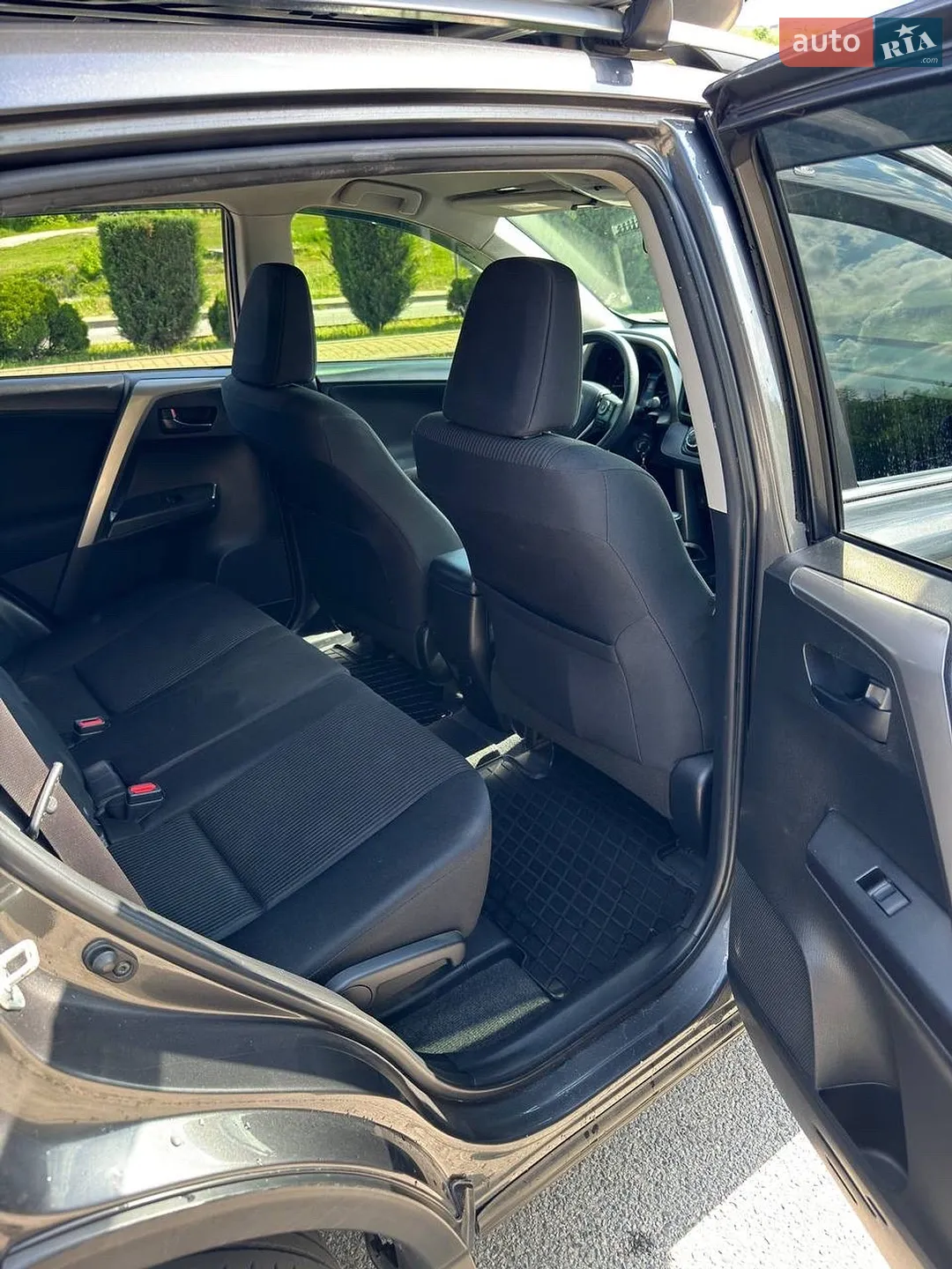 2017 Toyota RAV 4 - мініатюра 9