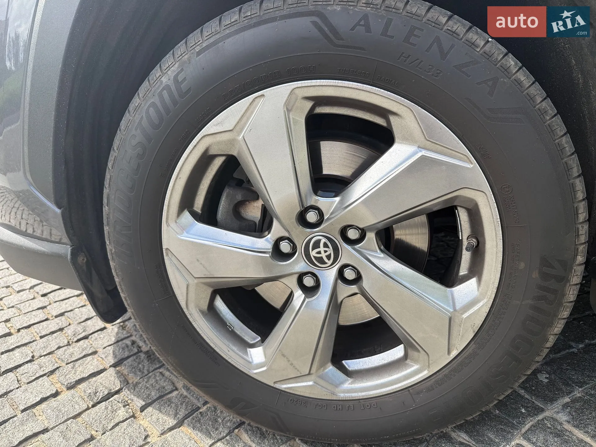 2019 Toyota RAV 4 - мініатюра 11
