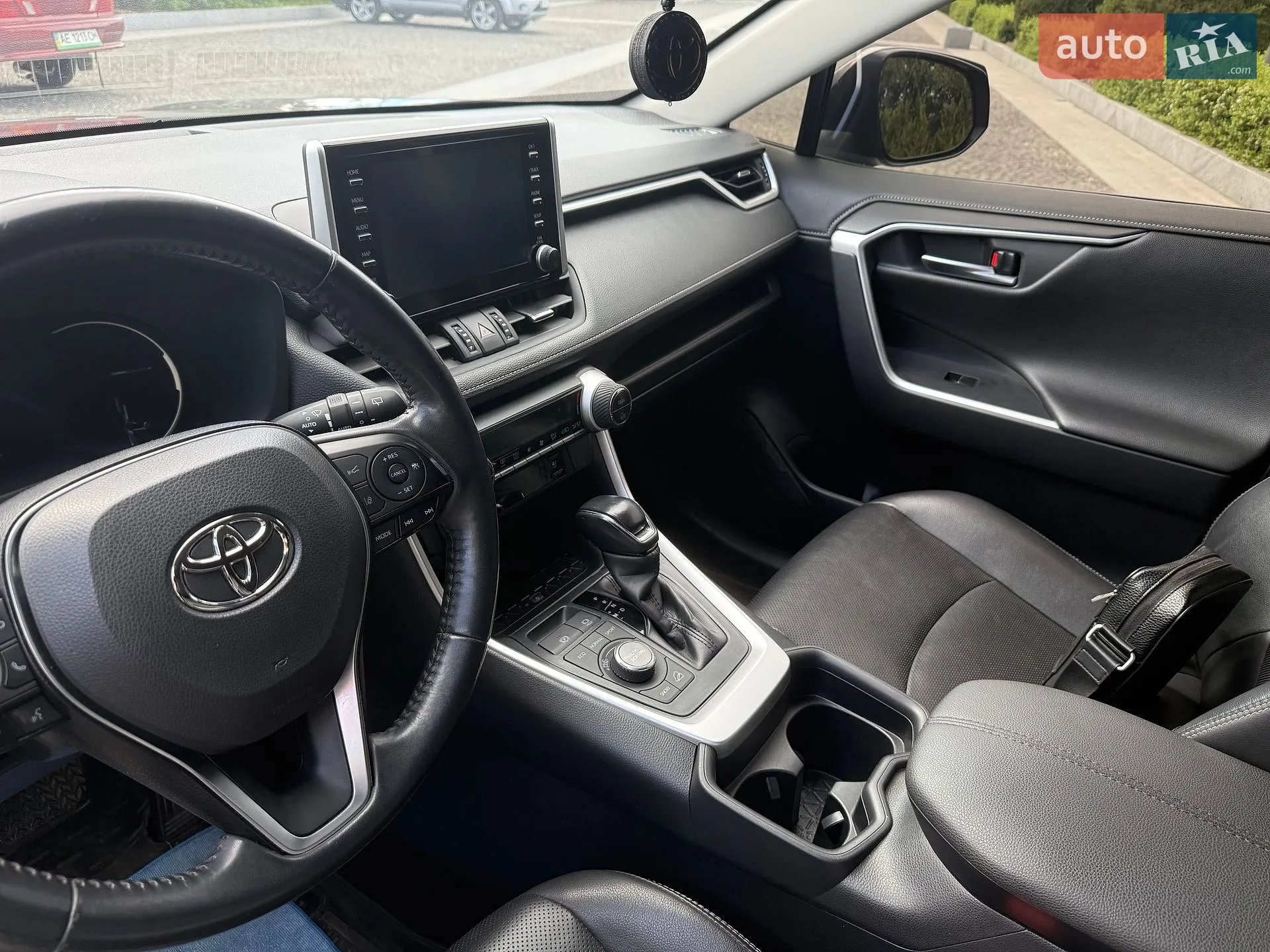2019 Toyota RAV 4 - мініатюра 17
