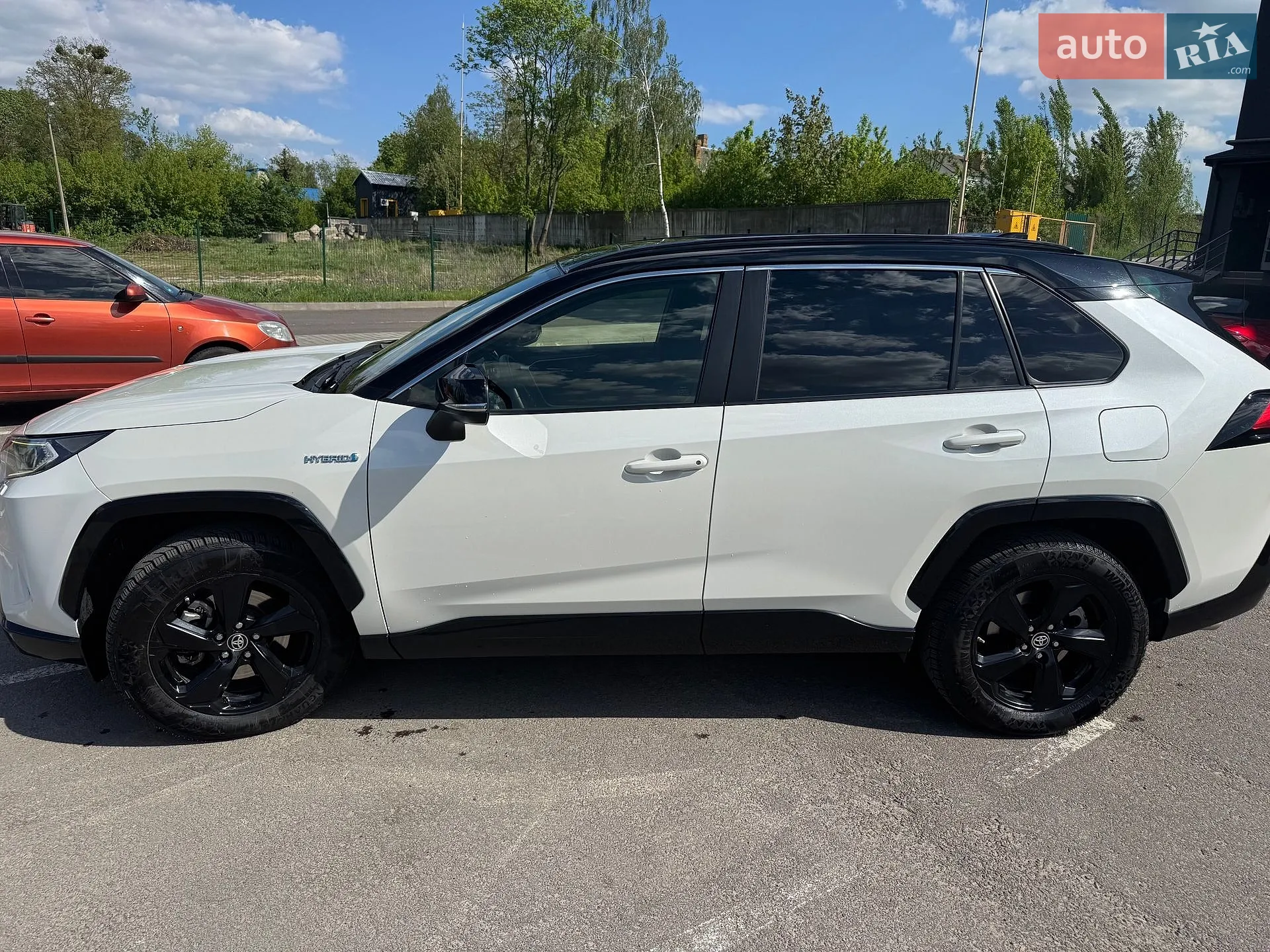 2020 Toyota RAV 4 - фото 1
