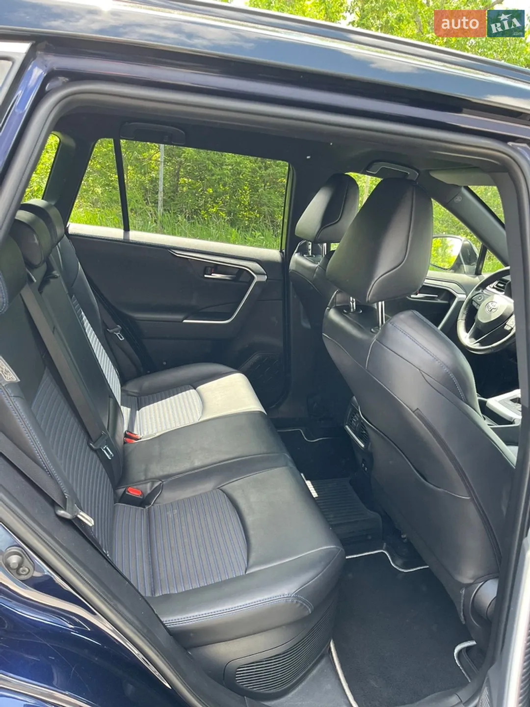 2019 Toyota RAV 4 - мініатюра 4