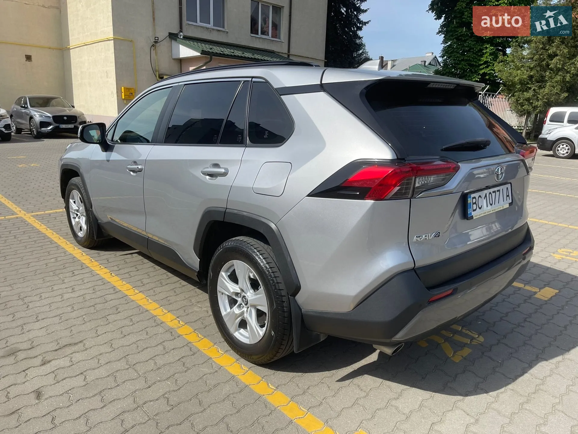 2019 Toyota RAV 4 - мініатюра 5