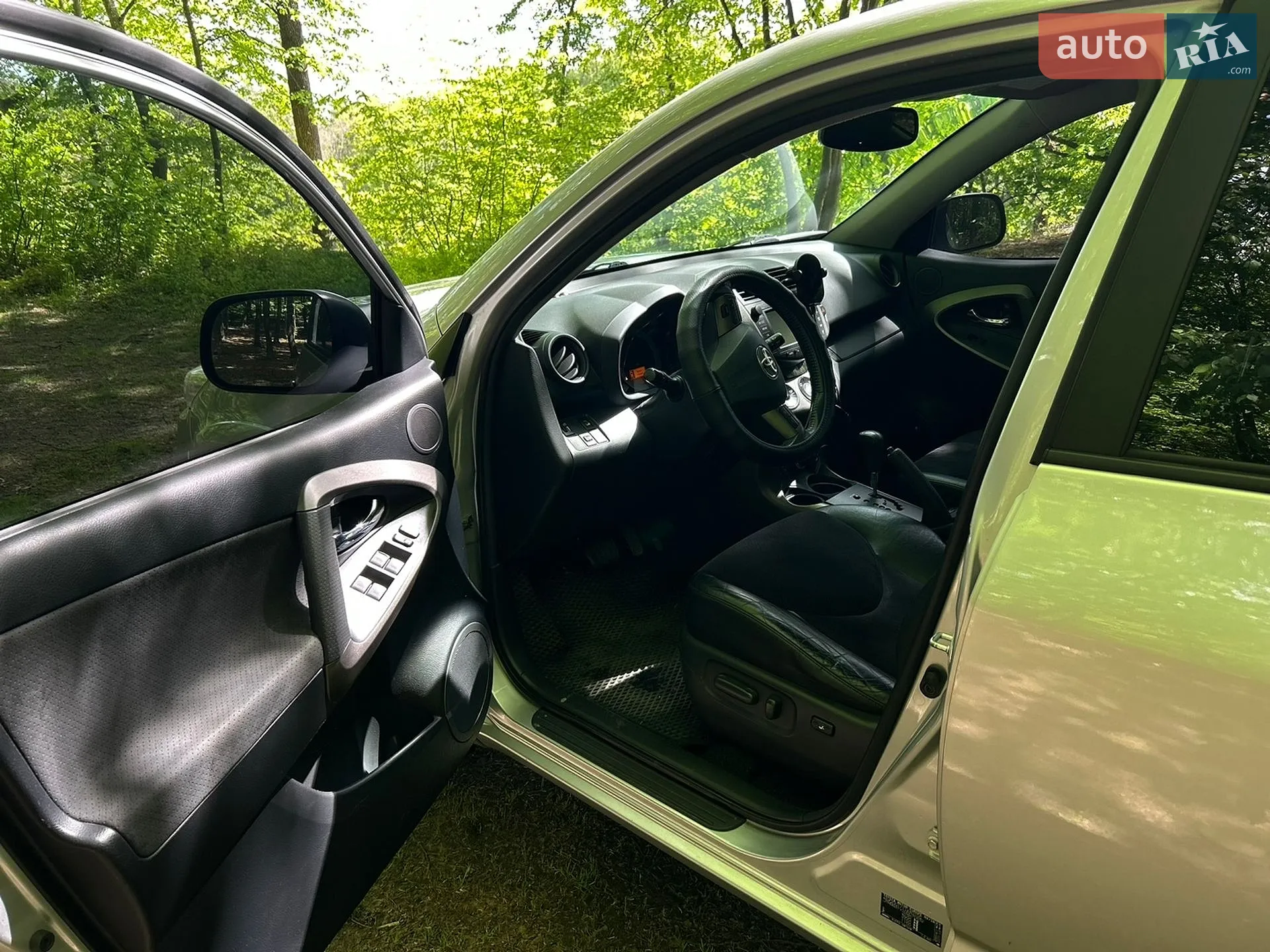 2011 Toyota RAV 4 - мініатюра 12