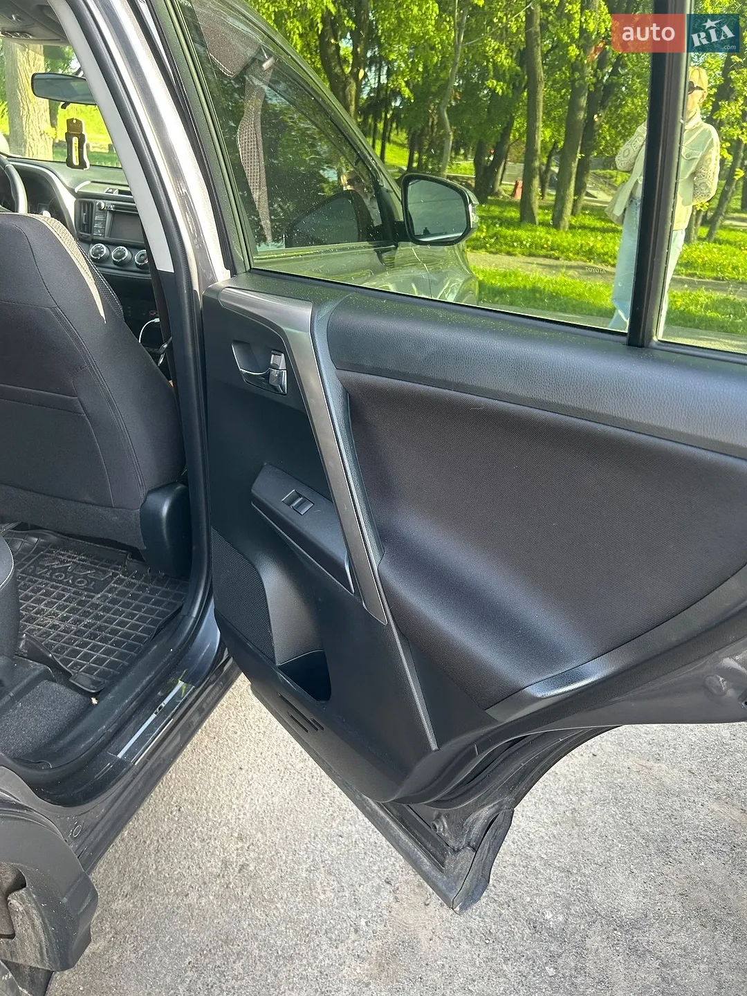 2016 Toyota RAV 4 - мініатюра 14