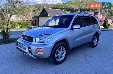 Внедорожник / Кроссовер Toyota RAV4 2000 в Косове