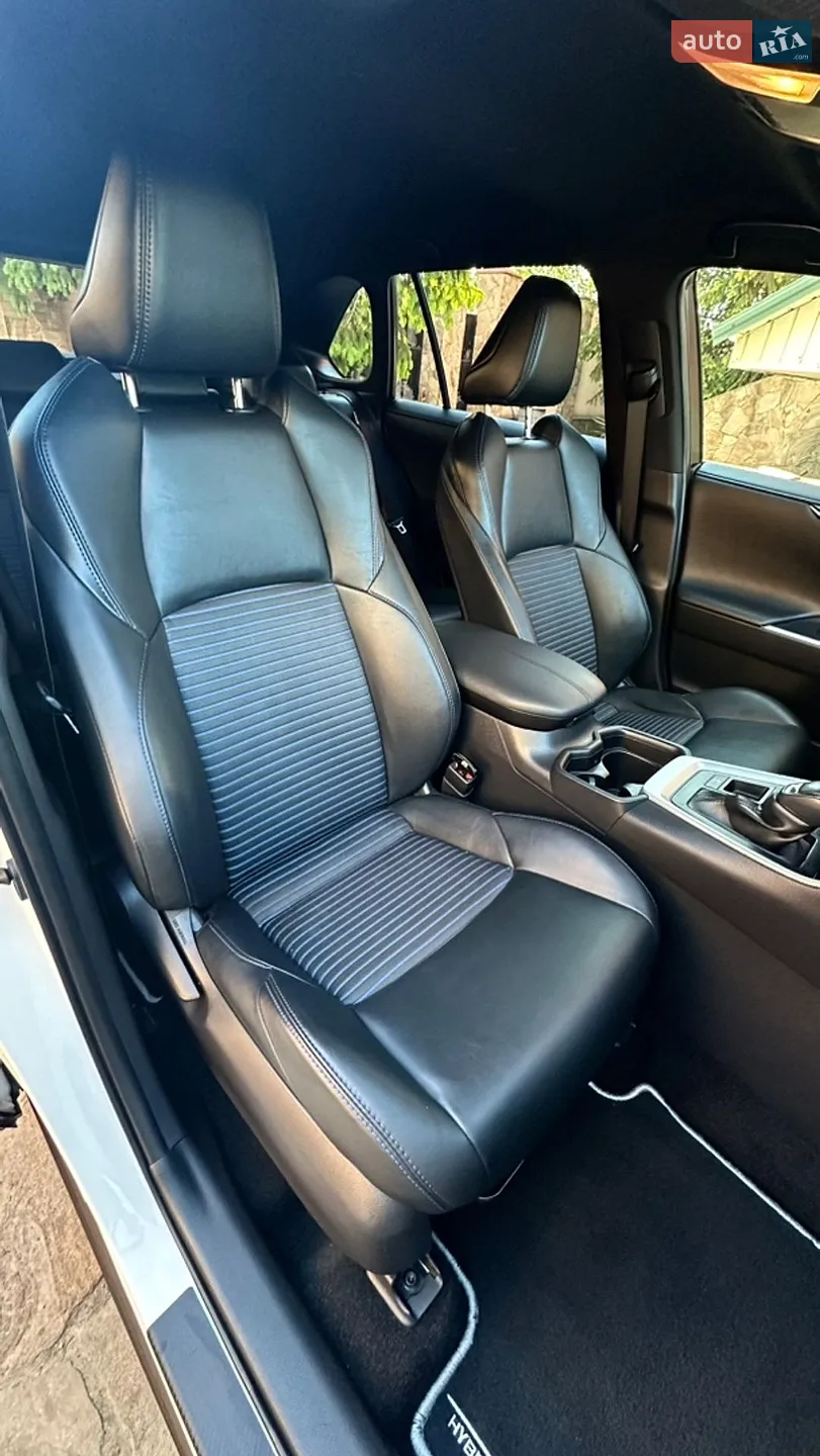 2021 Toyota RAV 4 - мініатюра 22