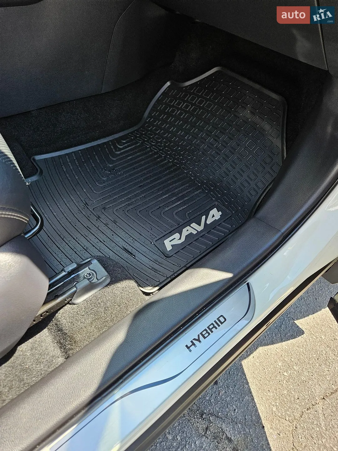 2019 Toyota RAV 4 - мініатюра 16