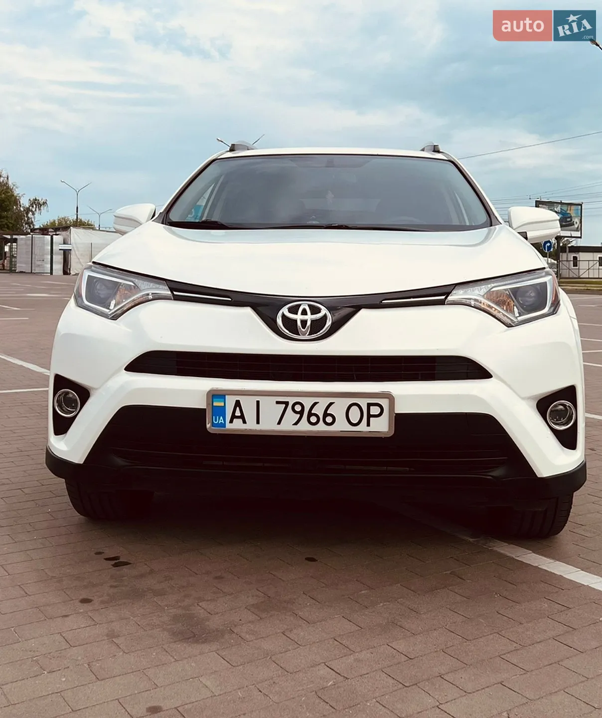 2016 Toyota RAV 4 - фото 1