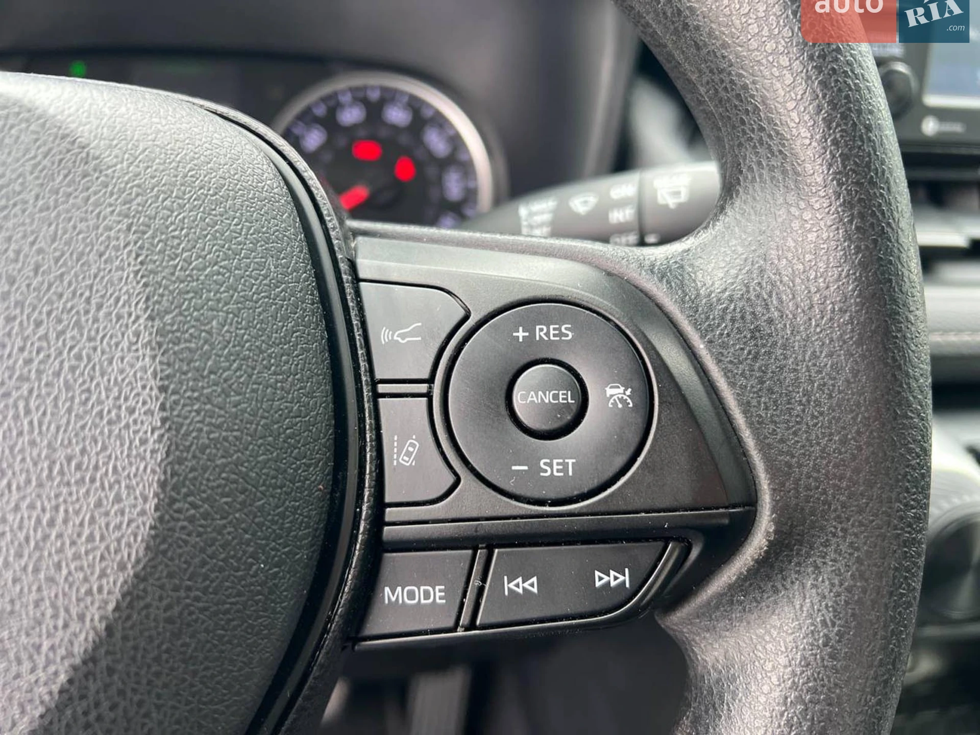 2020 Toyota RAV 4 - мініатюра 25
