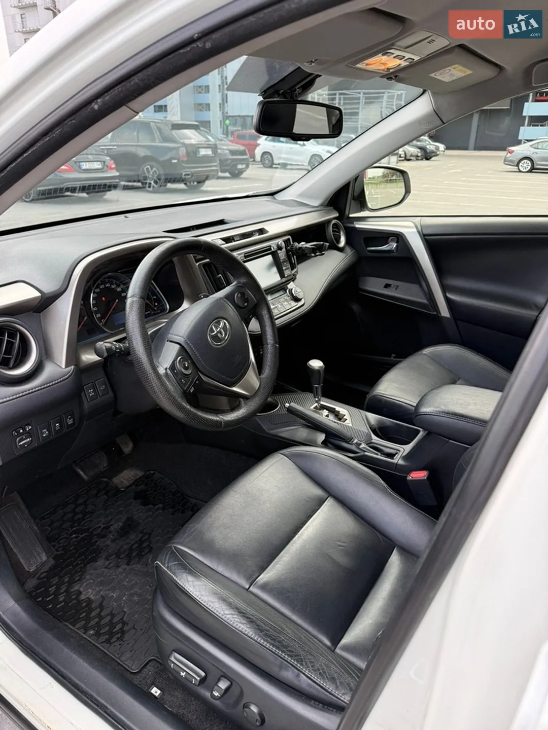 2014 Toyota RAV 4 - мініатюра 11