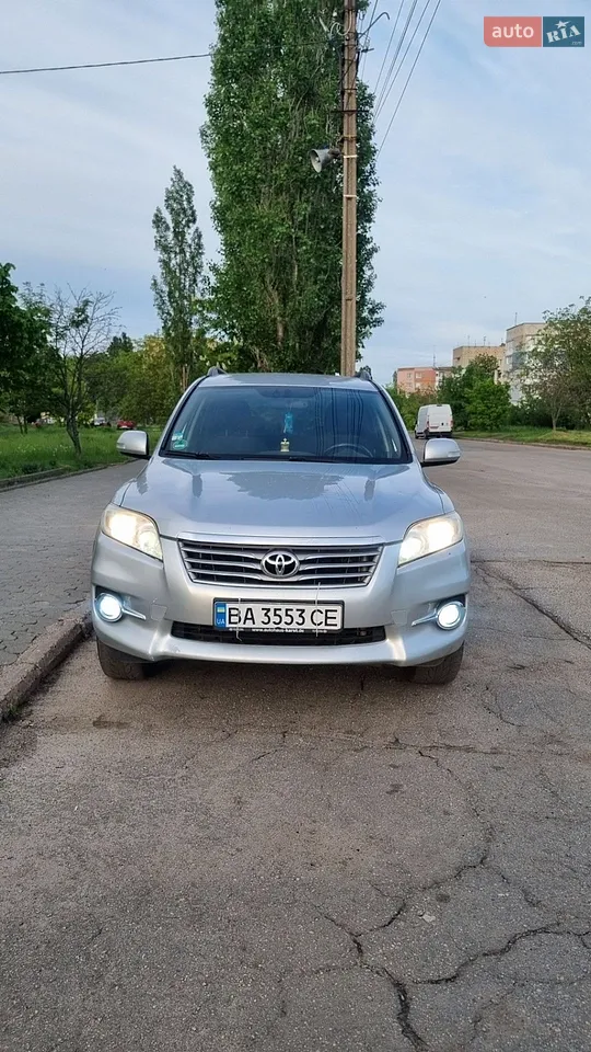 2010 Toyota RAV 4 - мініатюра 5