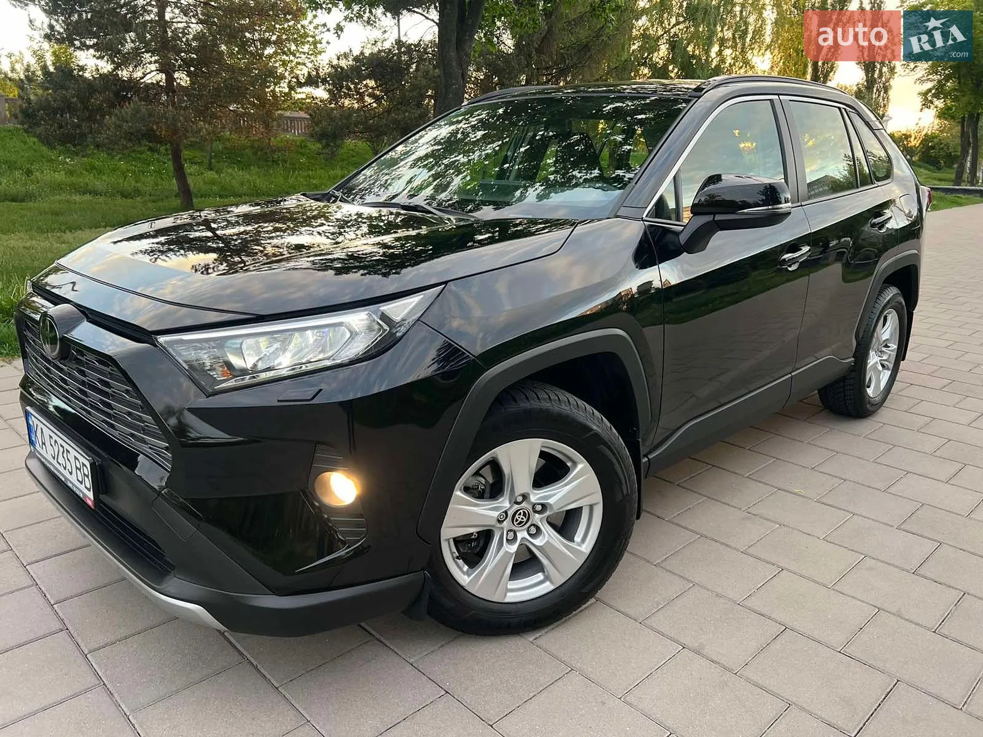 2020 Toyota RAV 4 - мініатюра 11