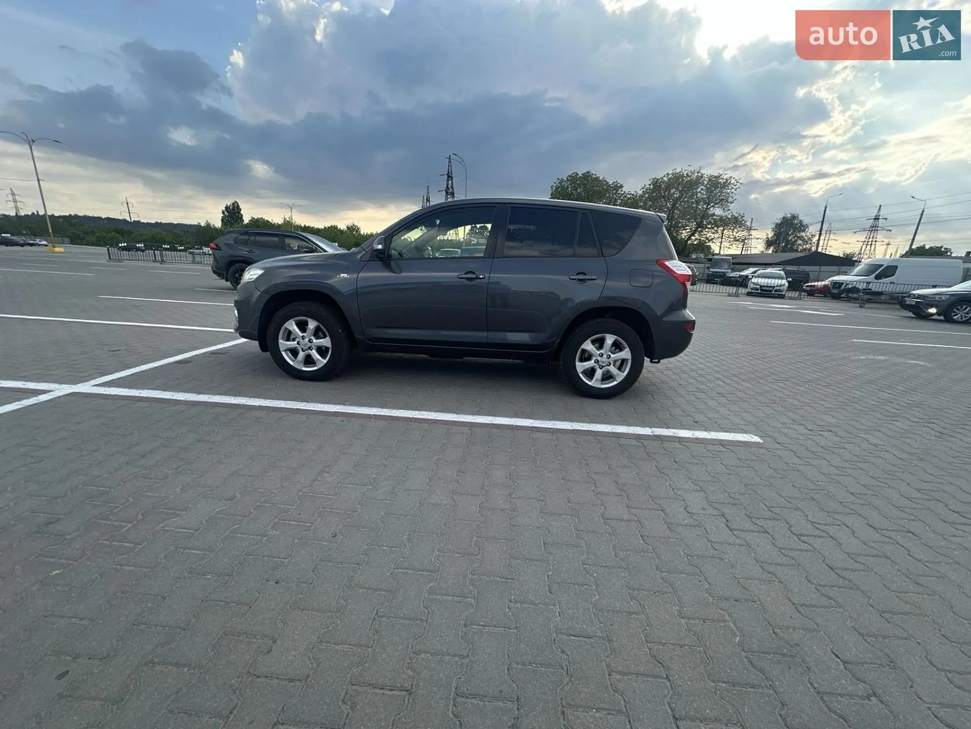 2011 Toyota RAV 4 - мініатюра 3
