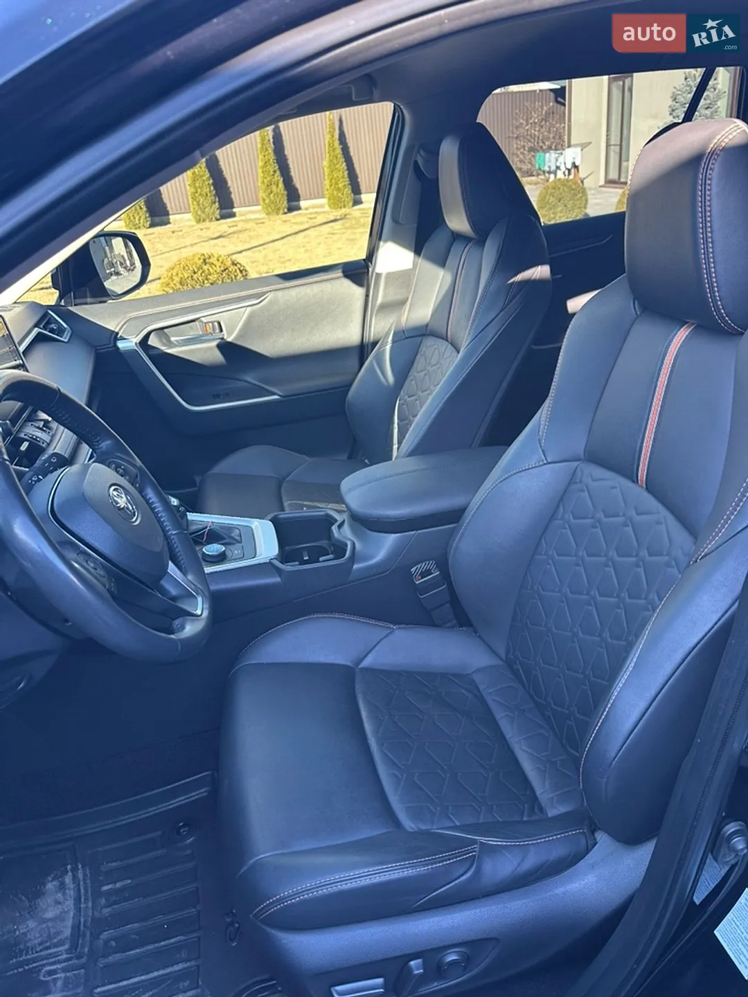 2022 Toyota RAV 4 - мініатюра 10