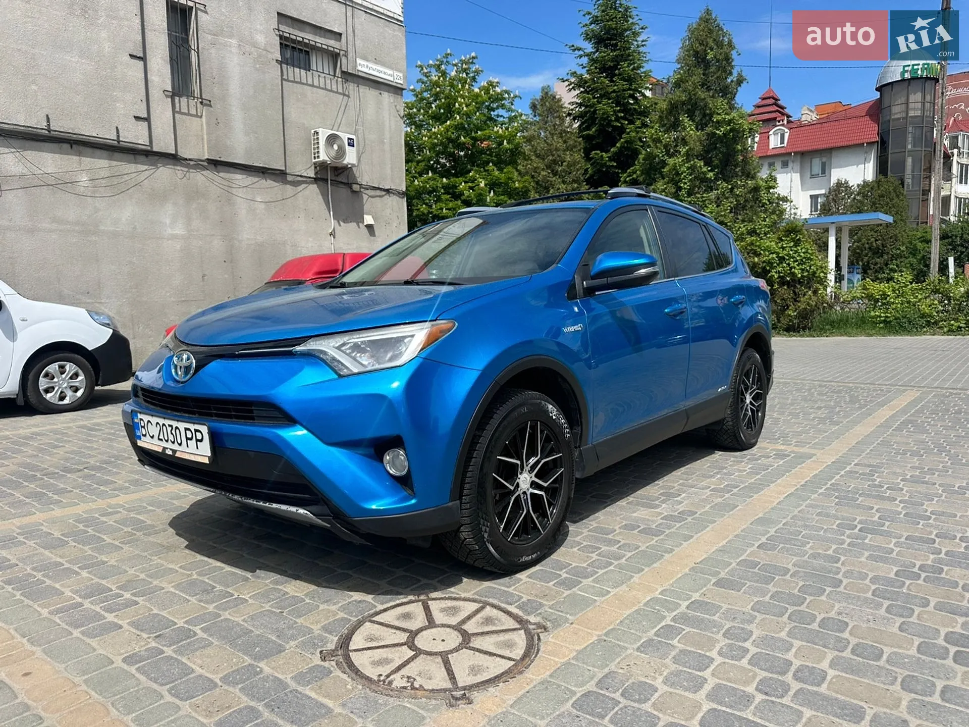 2016 Toyota RAV 4 - мініатюра 2