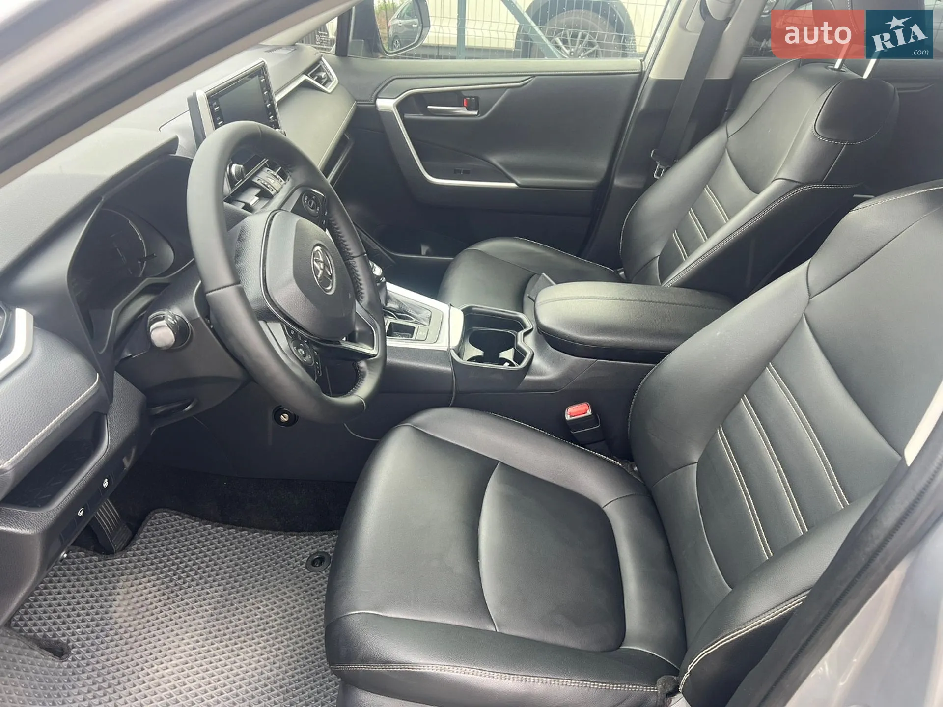 2019 Toyota RAV 4 - мініатюра 14