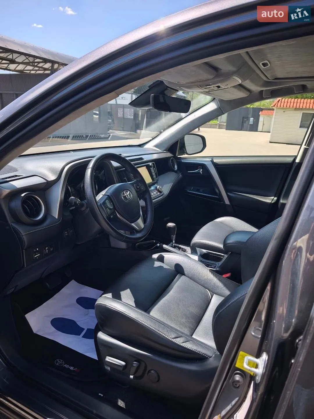 2016 Toyota RAV 4 - мініатюра 3