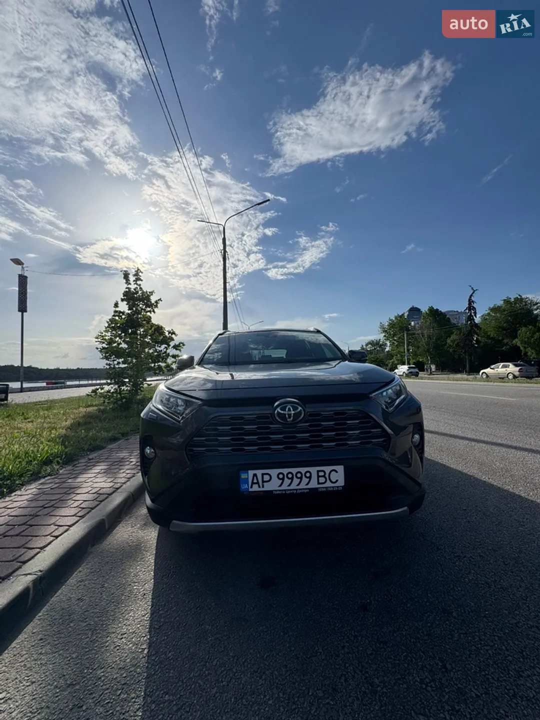 2020 Toyota RAV 4 - мініатюра 9