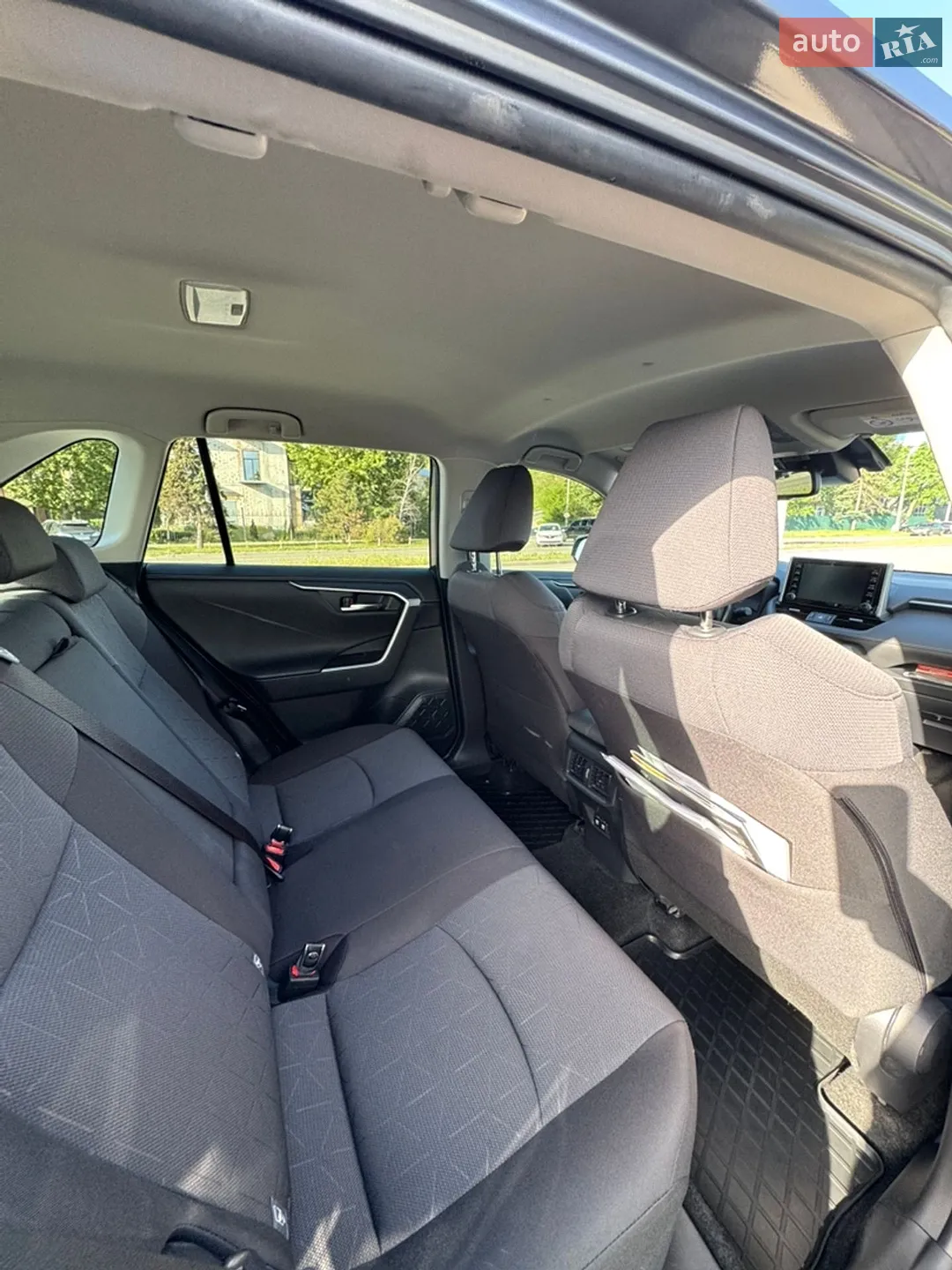 2020 Toyota RAV 4 - мініатюра 11