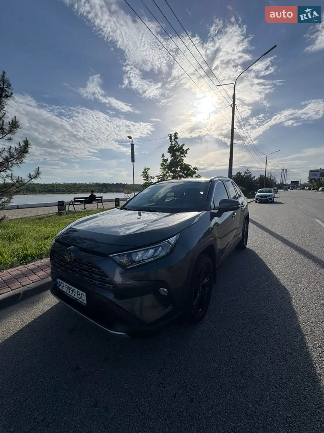 2020 Toyota RAV 4 - мініатюра 3