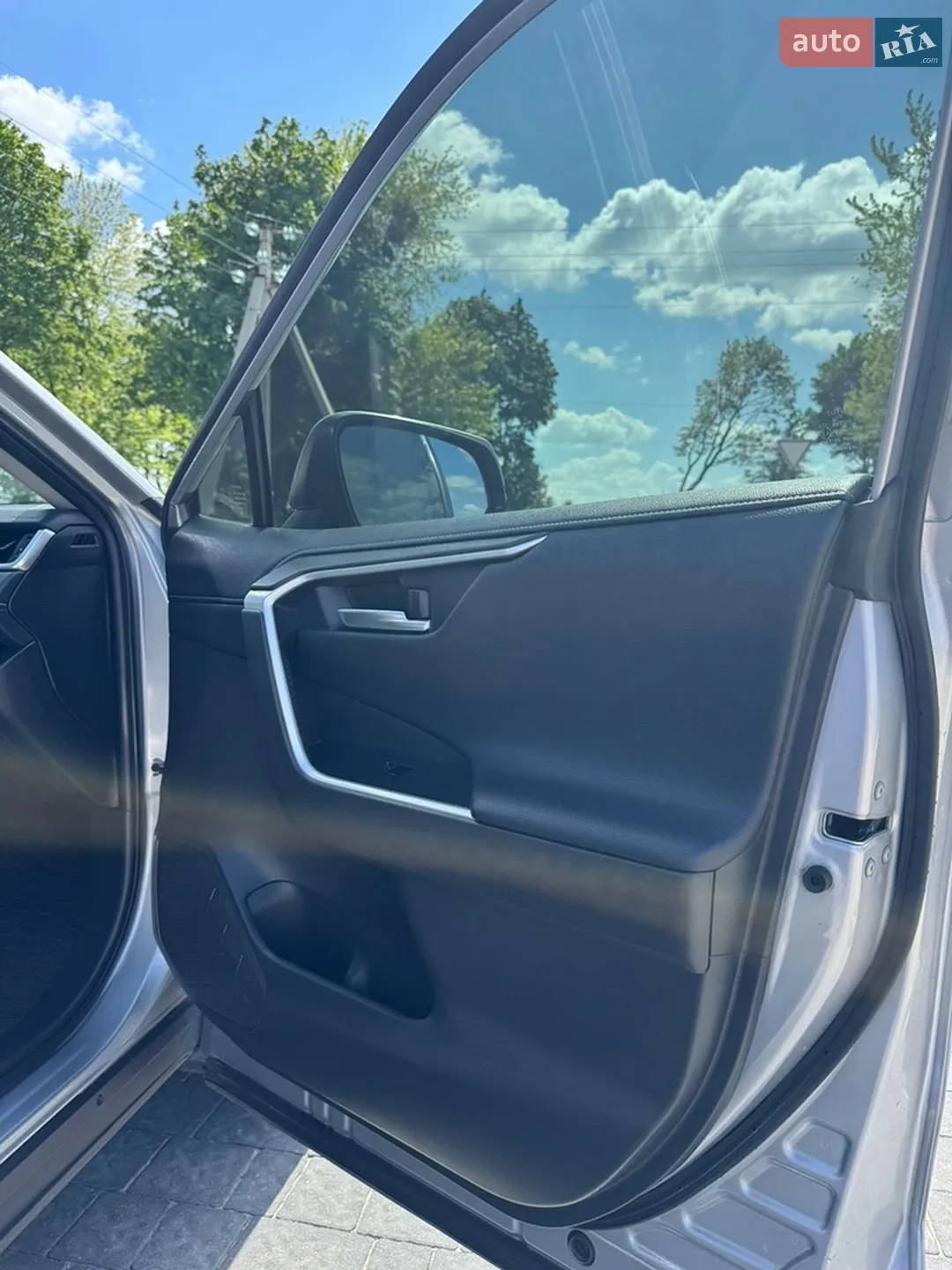2020 Toyota RAV 4 - мініатюра 16
