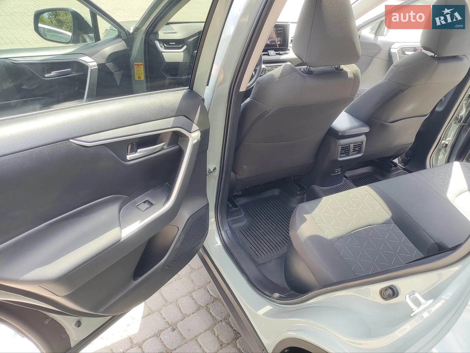 2023 Toyota RAV 4 - мініатюра 6