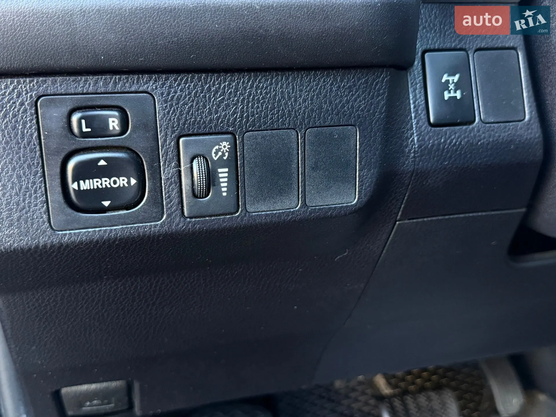 2016 Toyota RAV 4 - мініатюра 28
