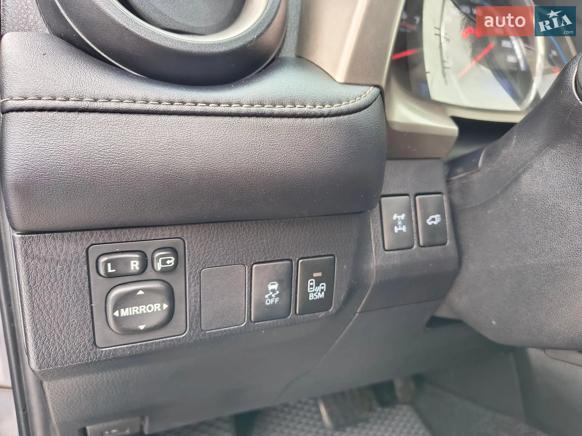 2013 Toyota RAV 4 - мініатюра 12