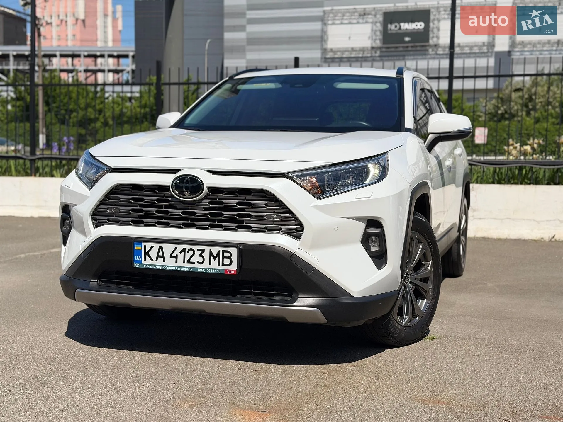 2023 Toyota RAV 4 - мініатюра 3