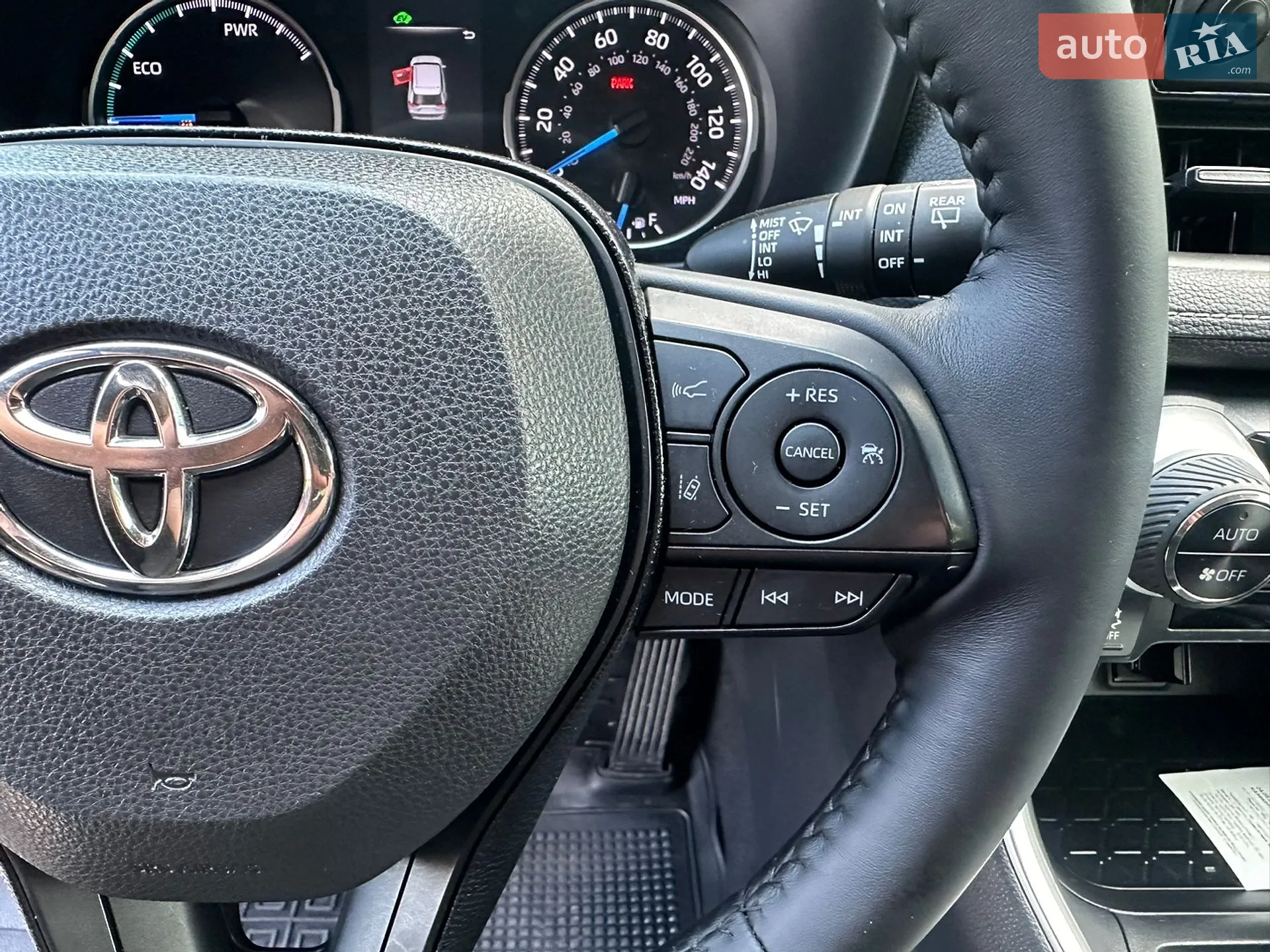 2020 Toyota RAV 4 - мініатюра 16
