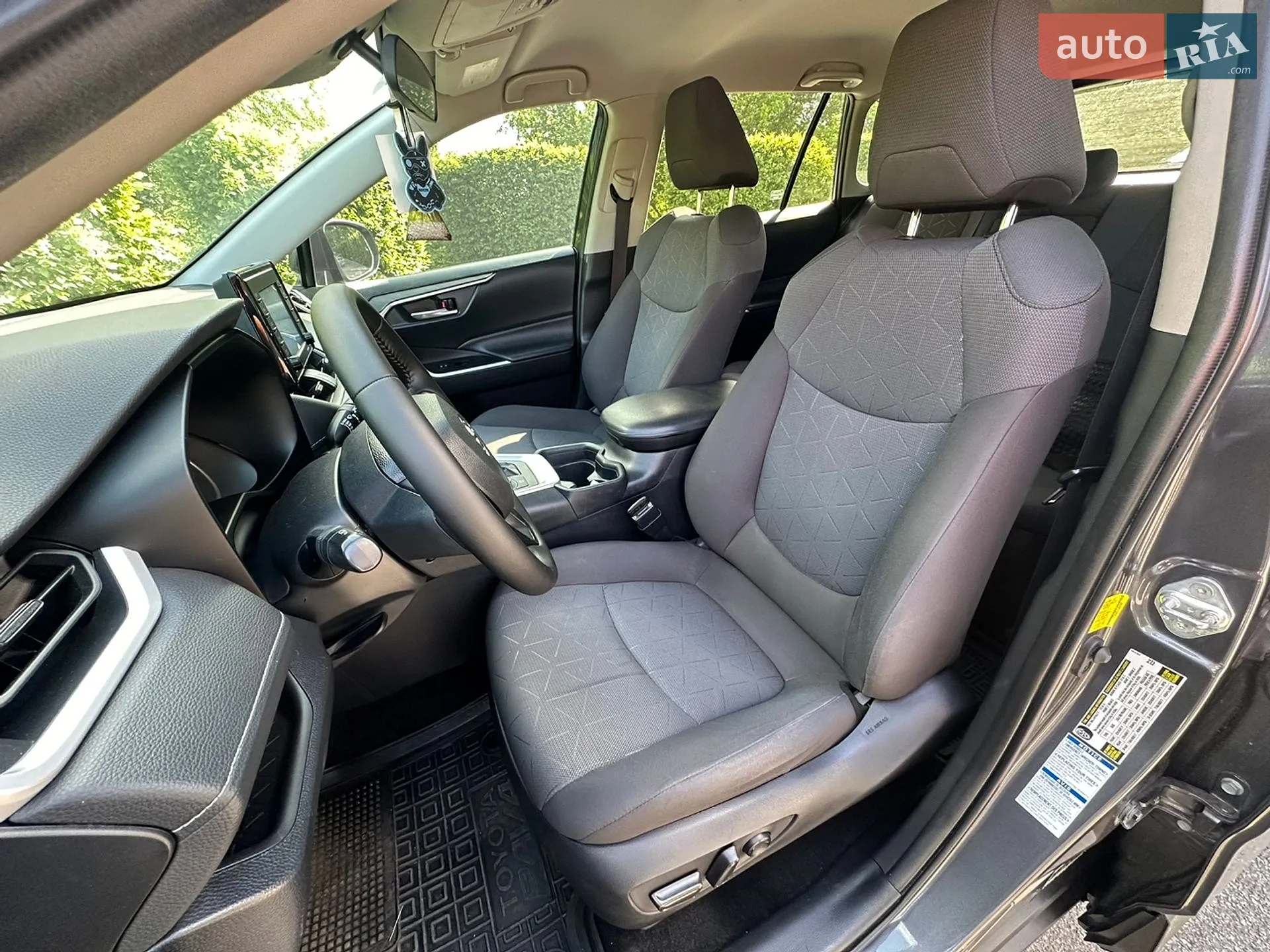 2020 Toyota RAV 4 - мініатюра 26
