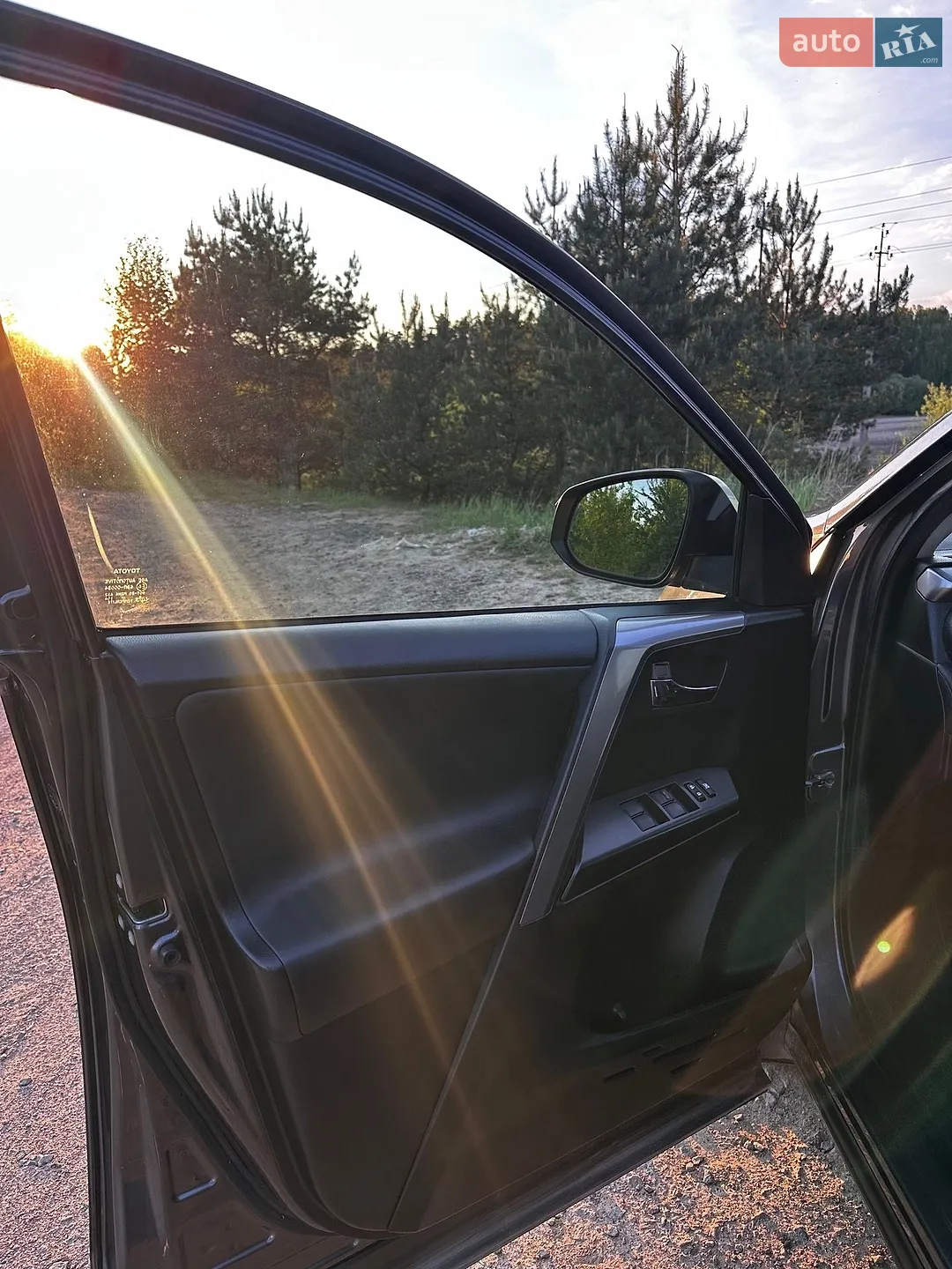 2016 Toyota RAV 4 - мініатюра 10