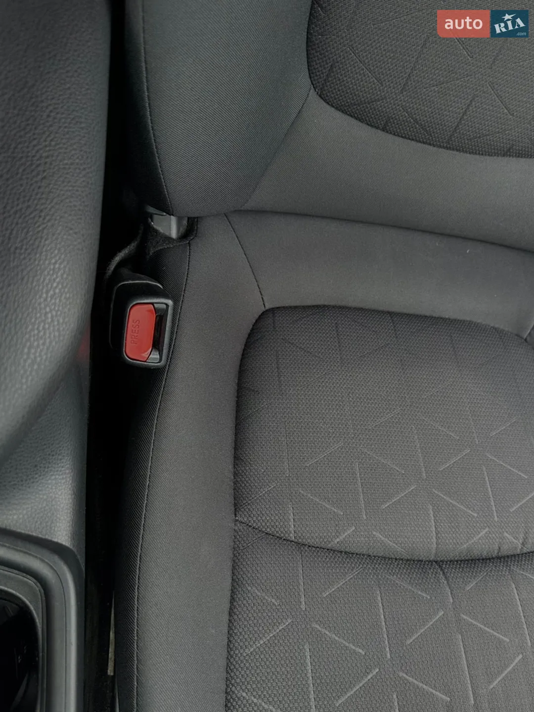 2019 Toyota RAV 4 - мініатюра 13