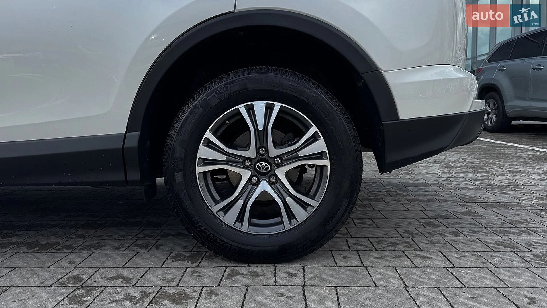 2017 Toyota RAV 4 - мініатюра 5