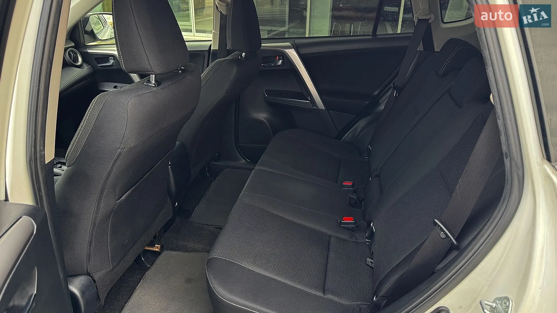 2017 Toyota RAV 4 - мініатюра 9