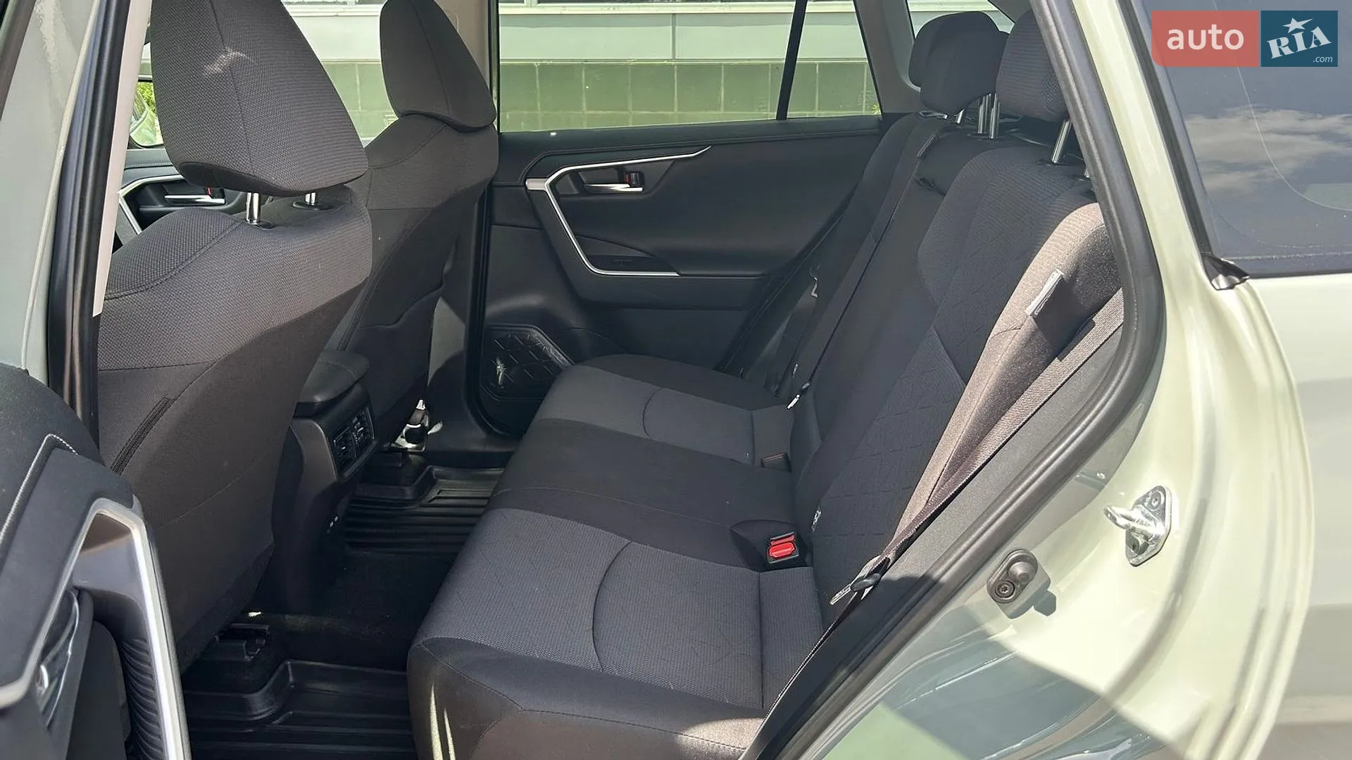 2023 Toyota RAV 4 - мініатюра 11